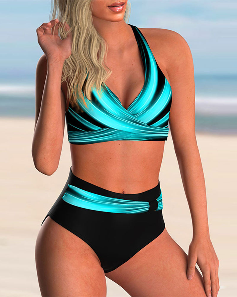 Victoria - Stilvolles Bikiniset mit einzigartigem Kreuzdetail und wunderschönem Druck