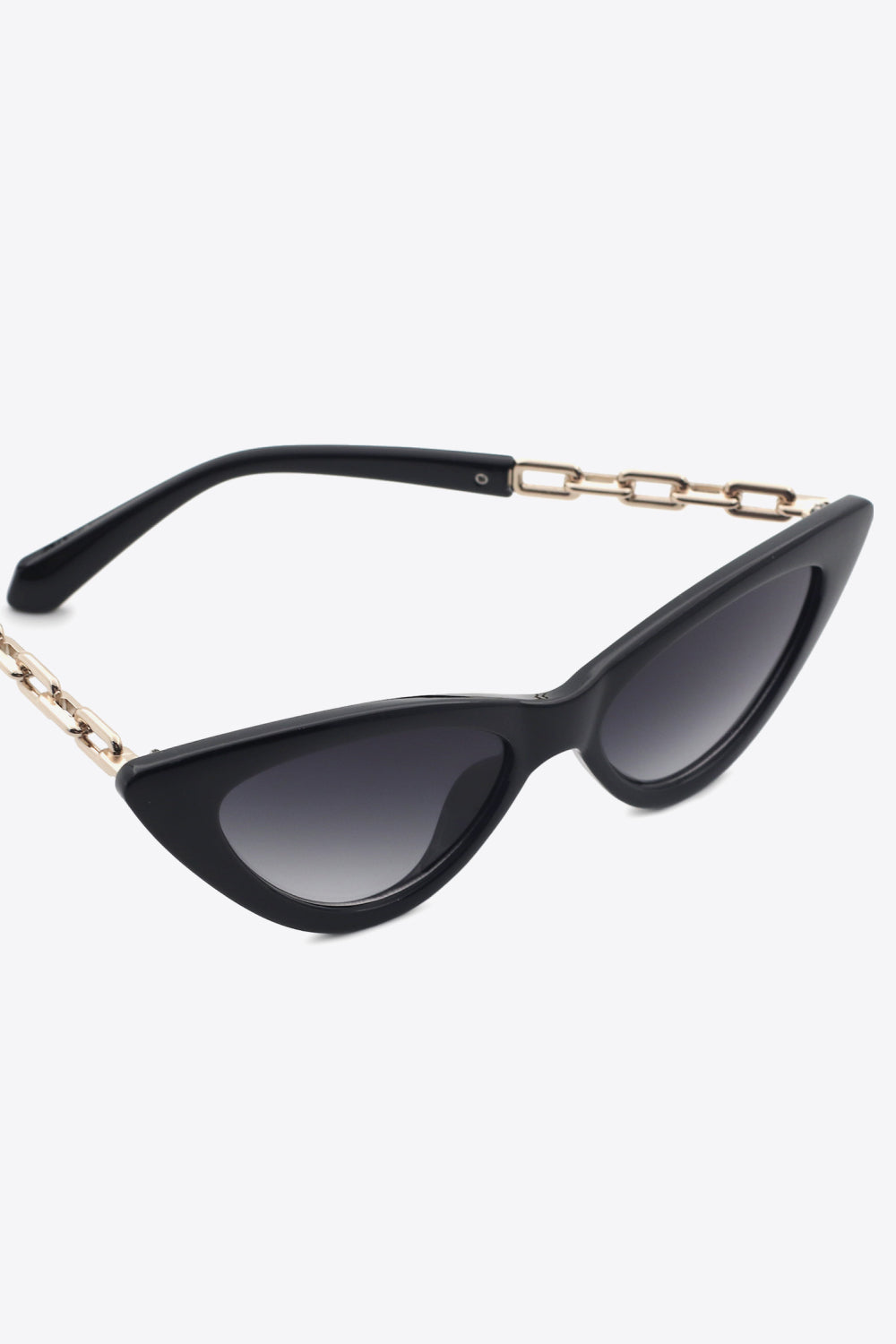 Cat-Eye-Sonnenbrille mit Kettendetail