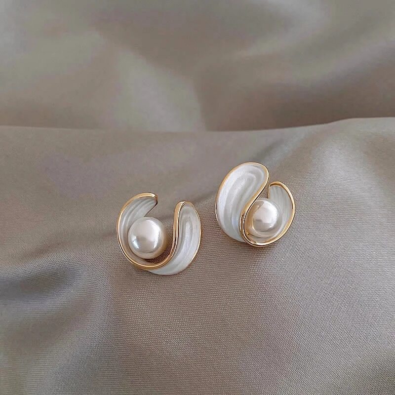 Isabelle | Luxuriöse Opal-Ohrringe mit edlem Weißglanz