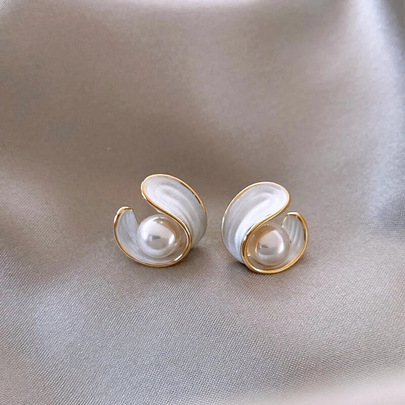 Isabelle | Luxuriöse Opal-Ohrringe mit edlem Weißglanz