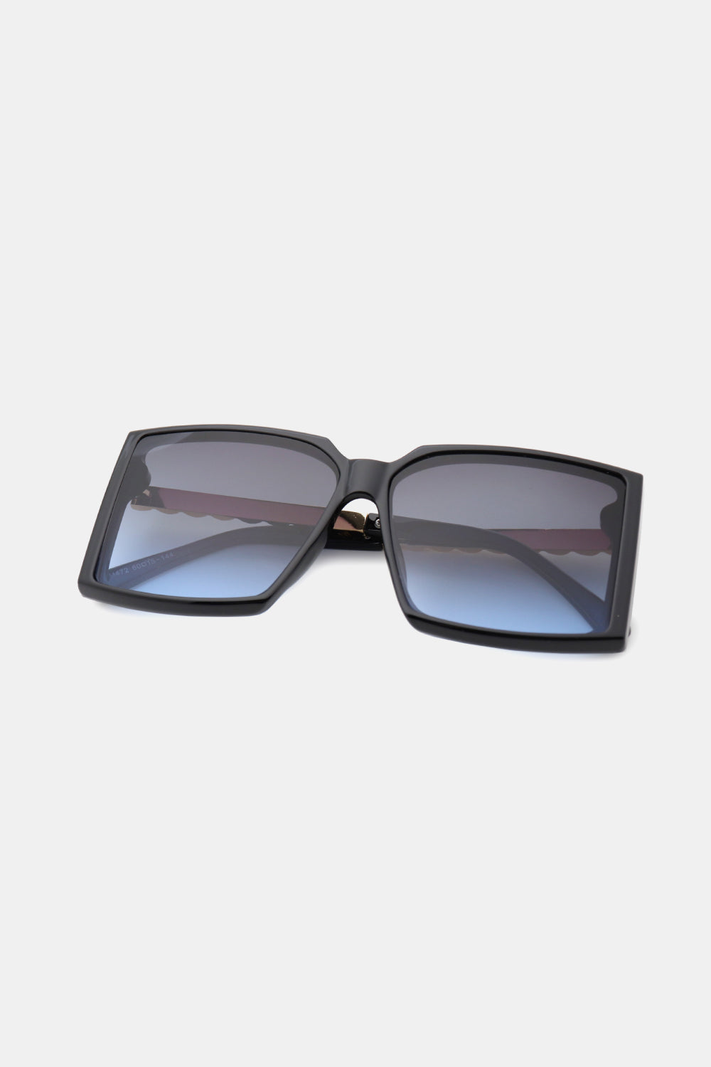 Modische Sonnenbrille im eckigen Design (Polycarbonat)
