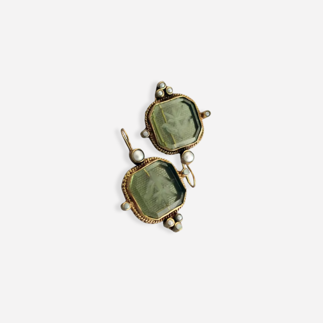 Elisa | Handgefertigte Vintage-Ohrringe mit edler Perle und Stein