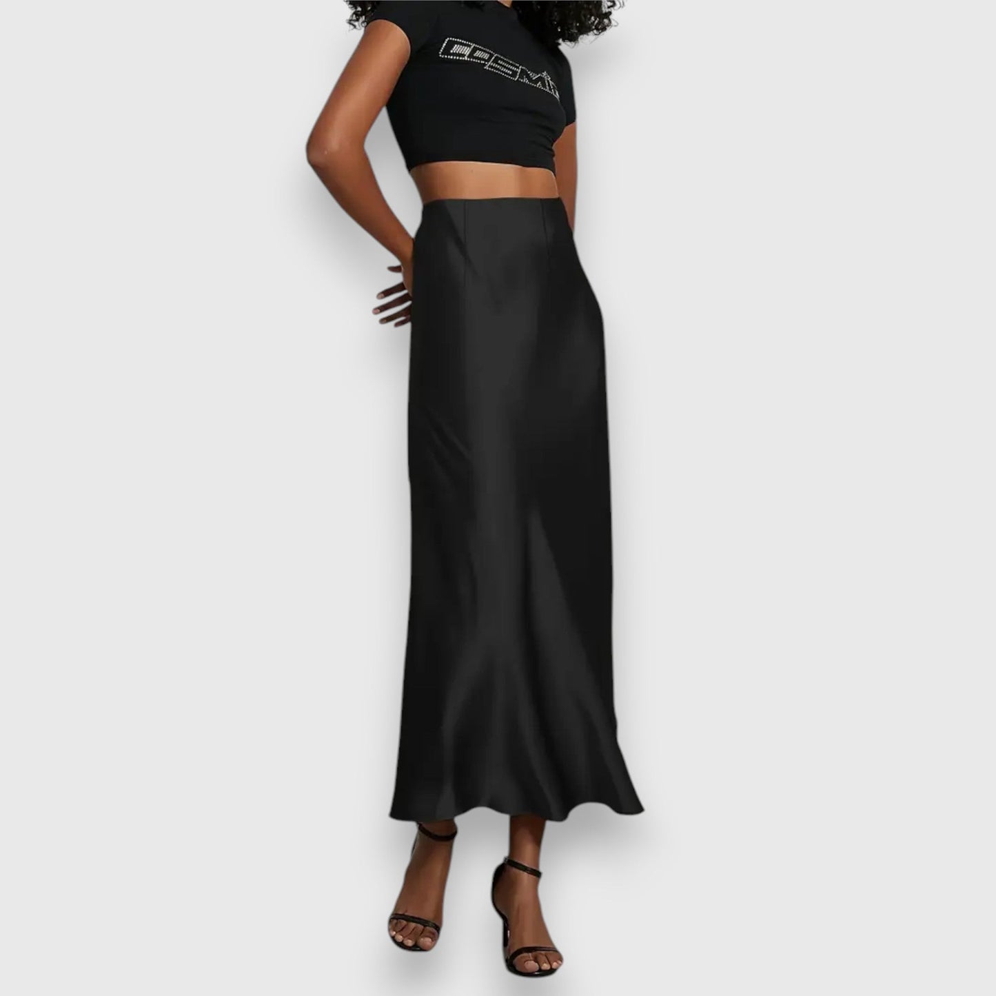 Amira – Eleganter Rock