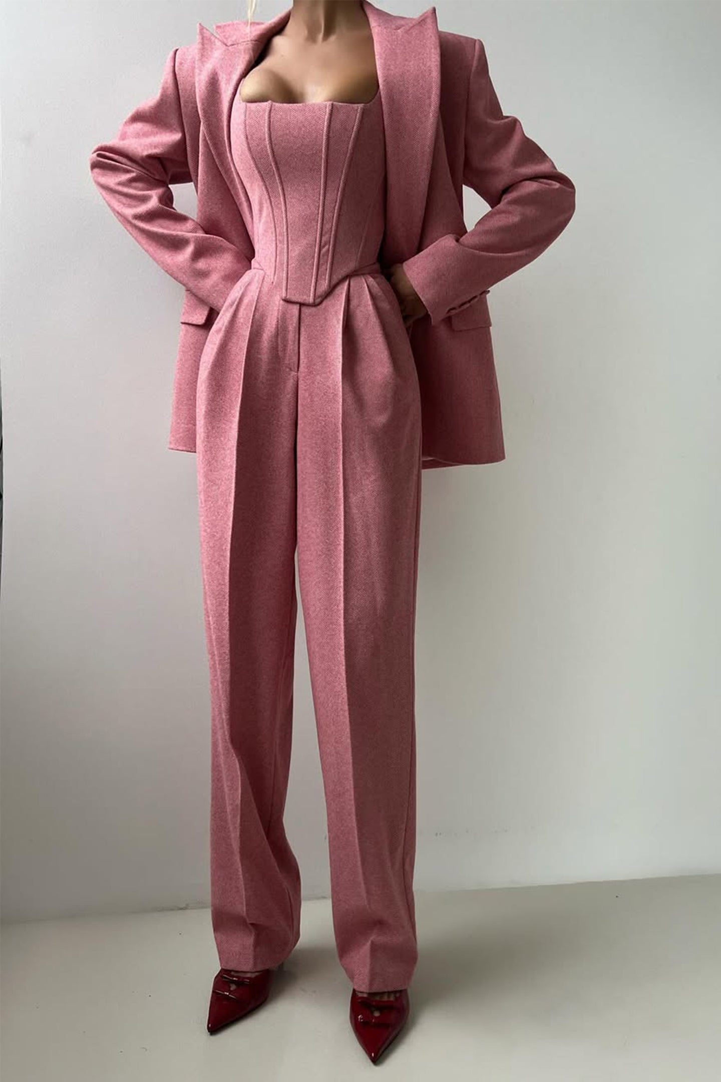 Dolce- Dreiteiliges Set mit doppelreihigem Blazer