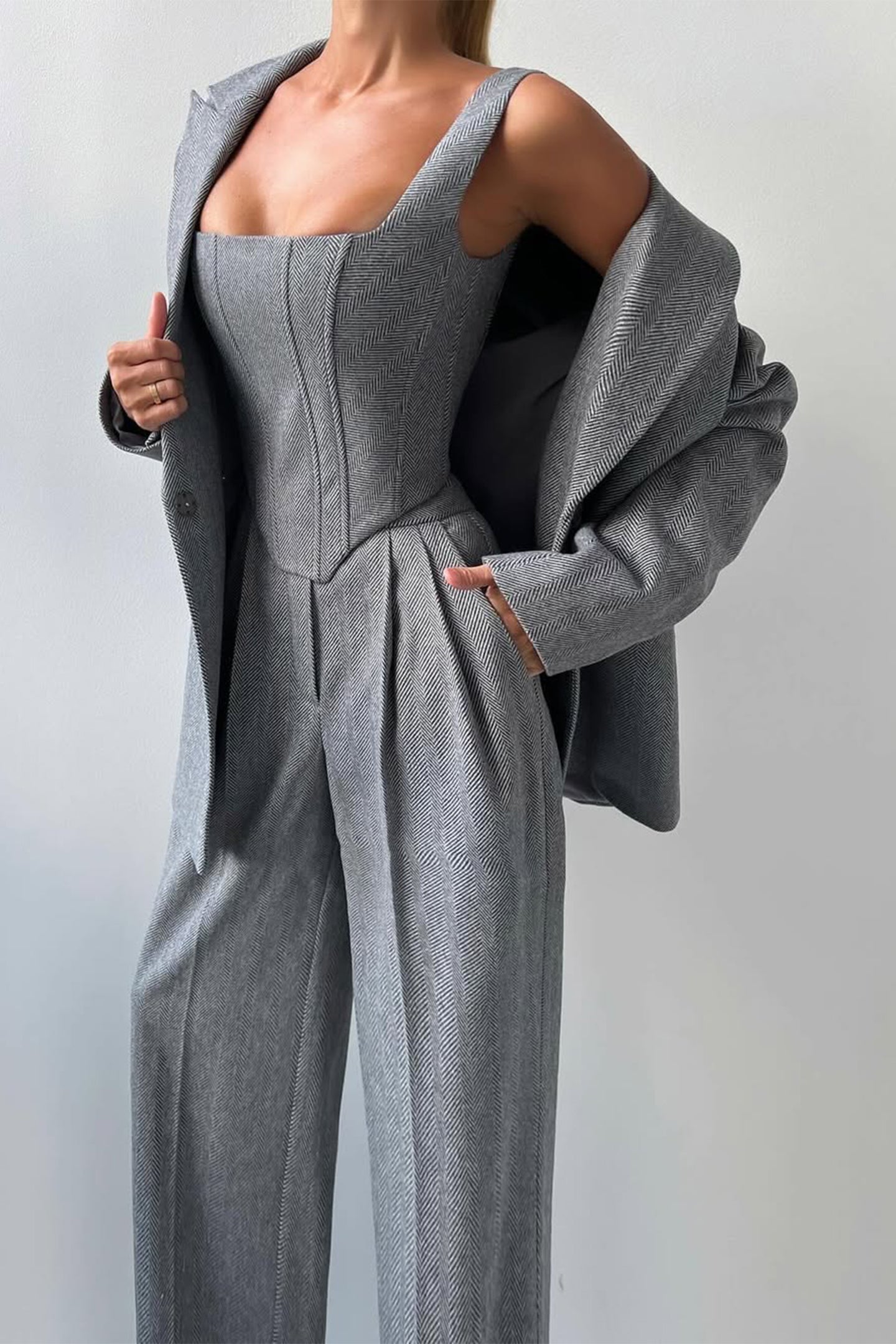 Dolce- Dreiteiliges Set mit doppelreihigem Blazer