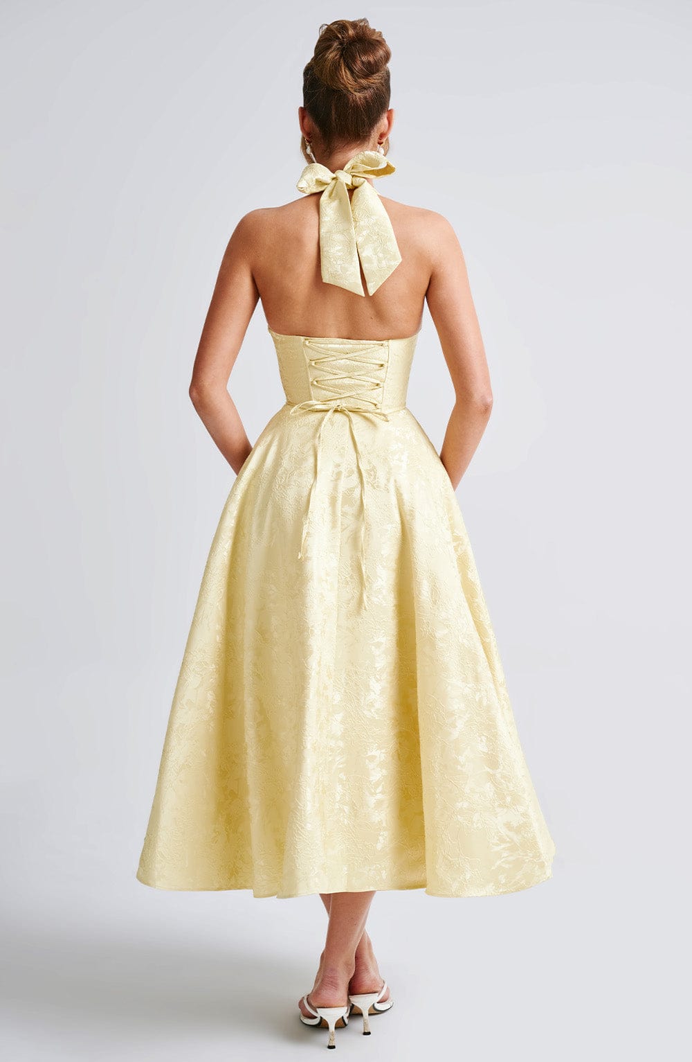 Sharon- Halsband Midkleid