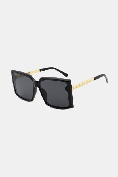 Modische Sonnenbrille im eckigen Design (Polycarbonat)
