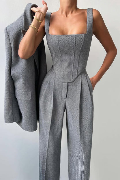 Dolce- Dreiteiliges Set mit doppelreihigem Blazer